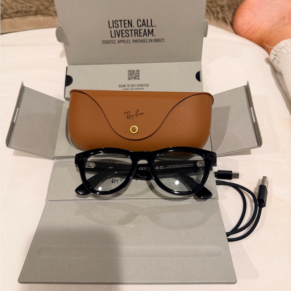 Meta (Gen 2) RW4012 Ray-Ban | Meta Wayfarer
NEW AI FRAME -blue Transitions®